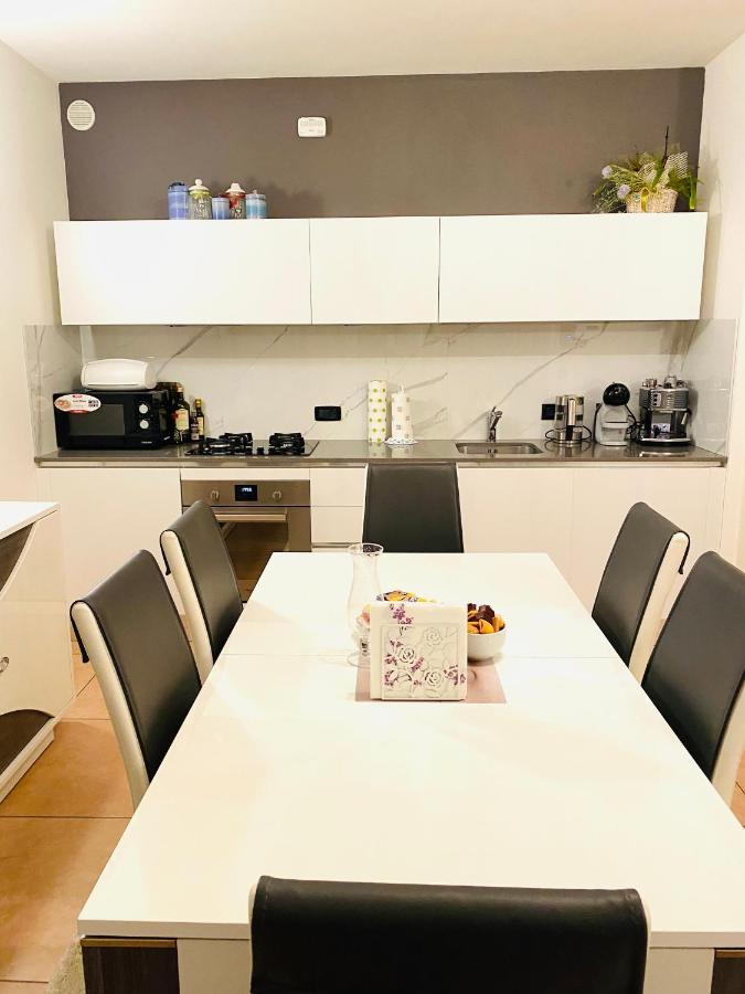 טורי דל בנקו Il Paradiso Apartments Great View Gardasee מראה חיצוני תמונה