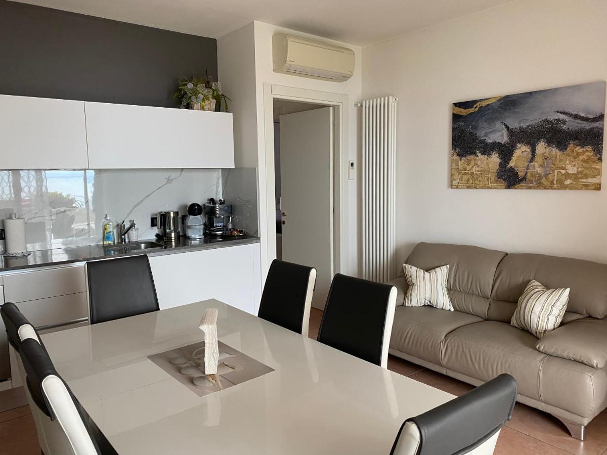 טורי דל בנקו Il Paradiso Apartments Great View Gardasee מראה חיצוני תמונה