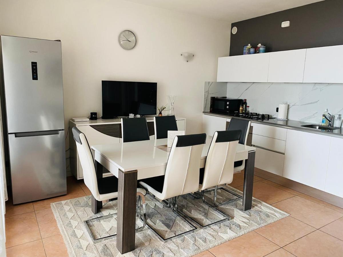 טורי דל בנקו Il Paradiso Apartments Great View Gardasee מראה חיצוני תמונה